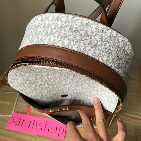 🌼Michael Kors backpack Set - Picture 11 of 16